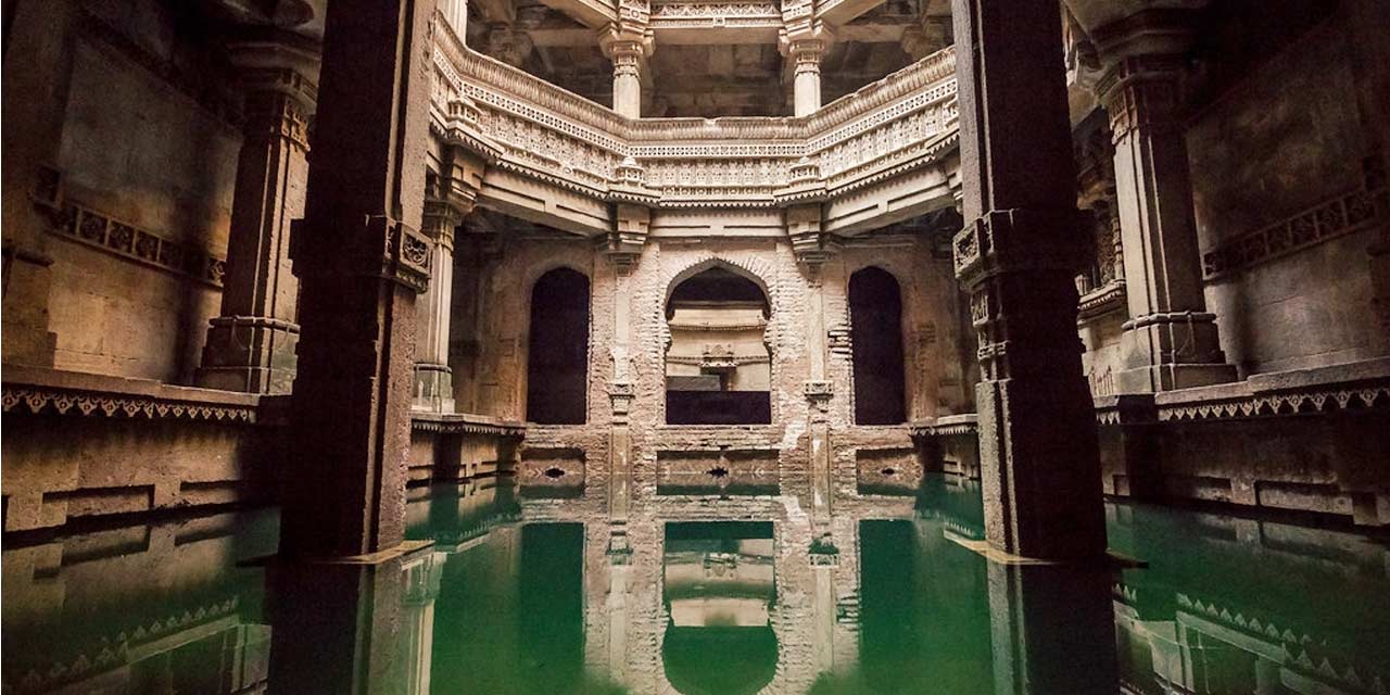 Adalaj Stepwell Ahmedabad (Entry Fee, Timings, History, Built by, Images &  Location) - Ahmedabad Tourism 2023