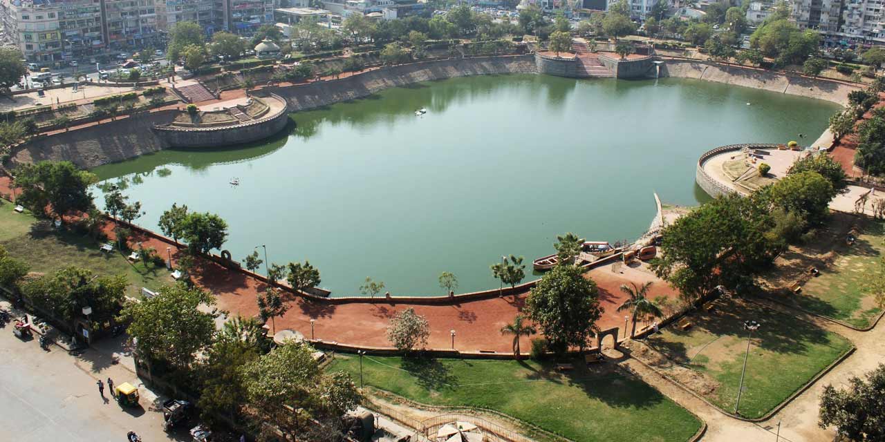 Vastrapur Lake Ahmedabad (Entry Fee, Timings, Best time to visit